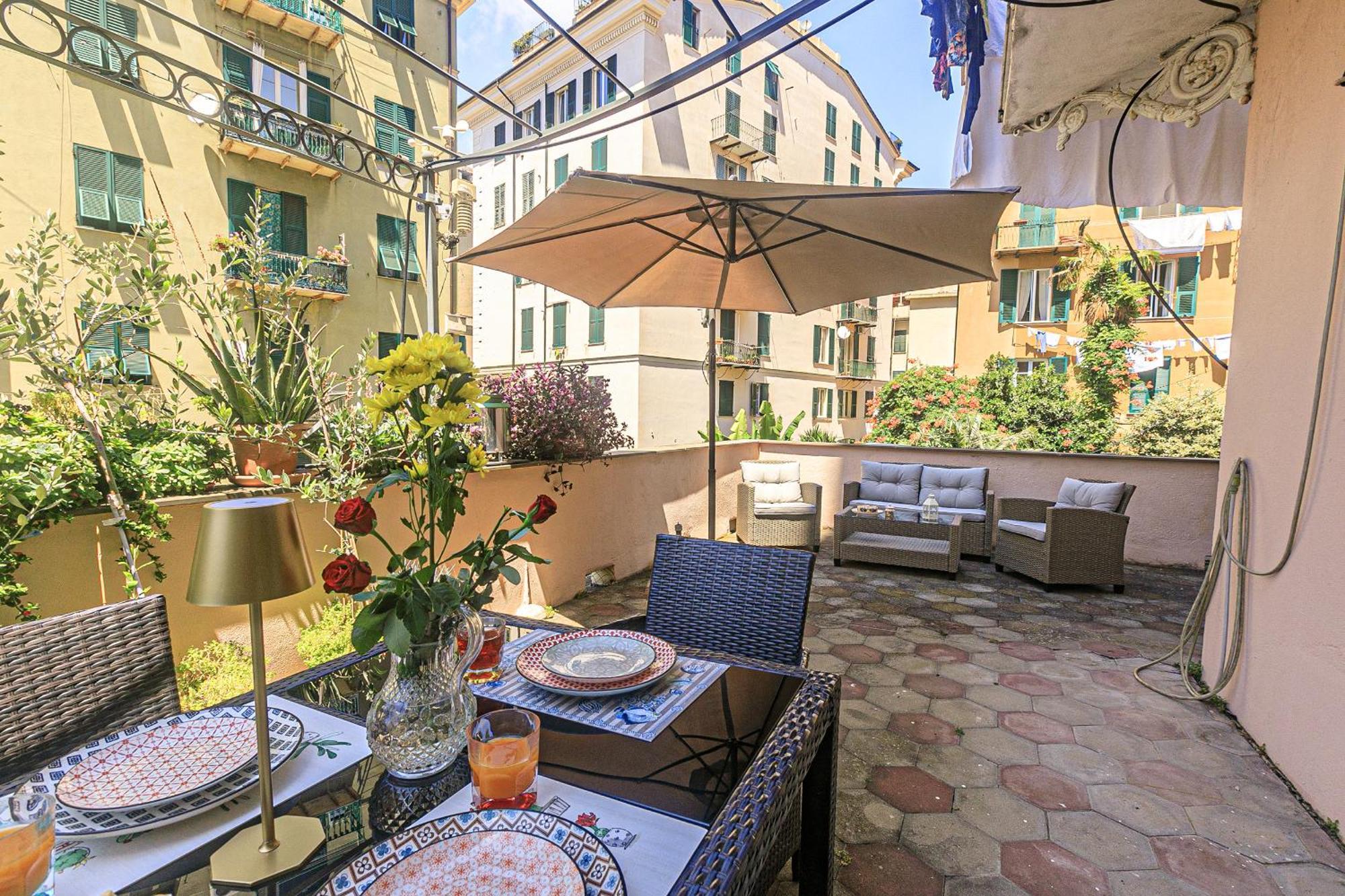 Sole, Terrazza, Centro Citta E Wi-Fi Veloce! Apartment Genoa Exterior photo